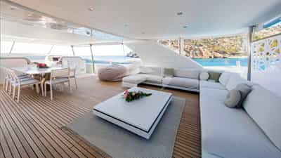 Flybridge