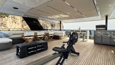 bgyb_charter_sunreef_80_power_tesni_selection_20