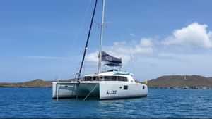 Yacht Charter ALIZE