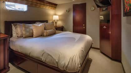 BLACKWOOD 31m motor yacht charter, photo 12