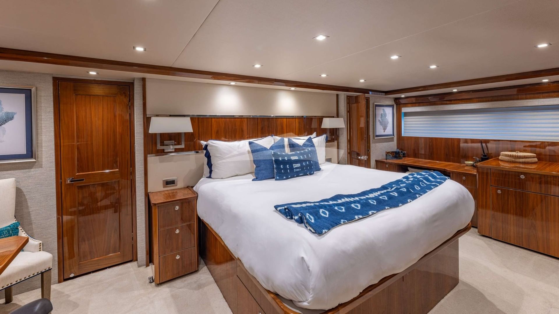 King Primary Stateroom
