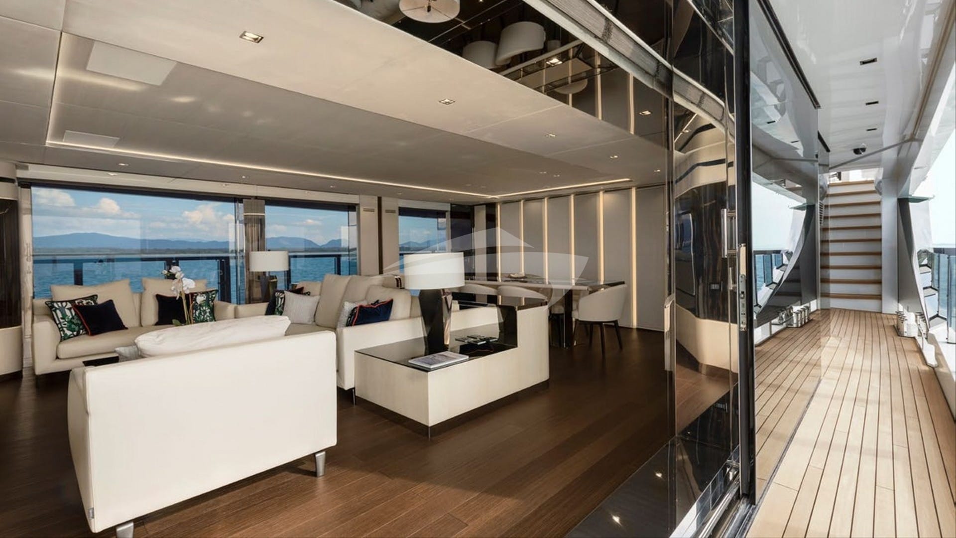 Main saloon side entrance