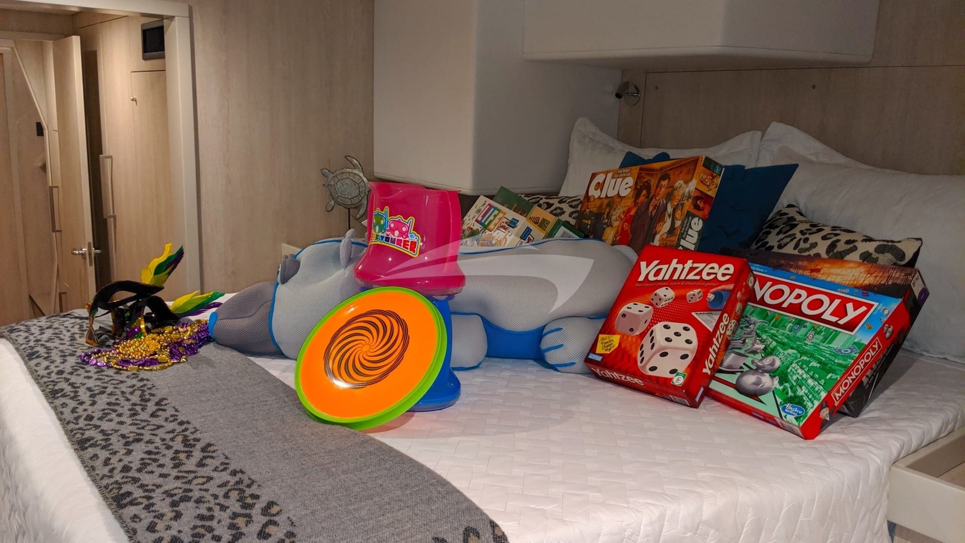 Starboard forward queen (with toys!)