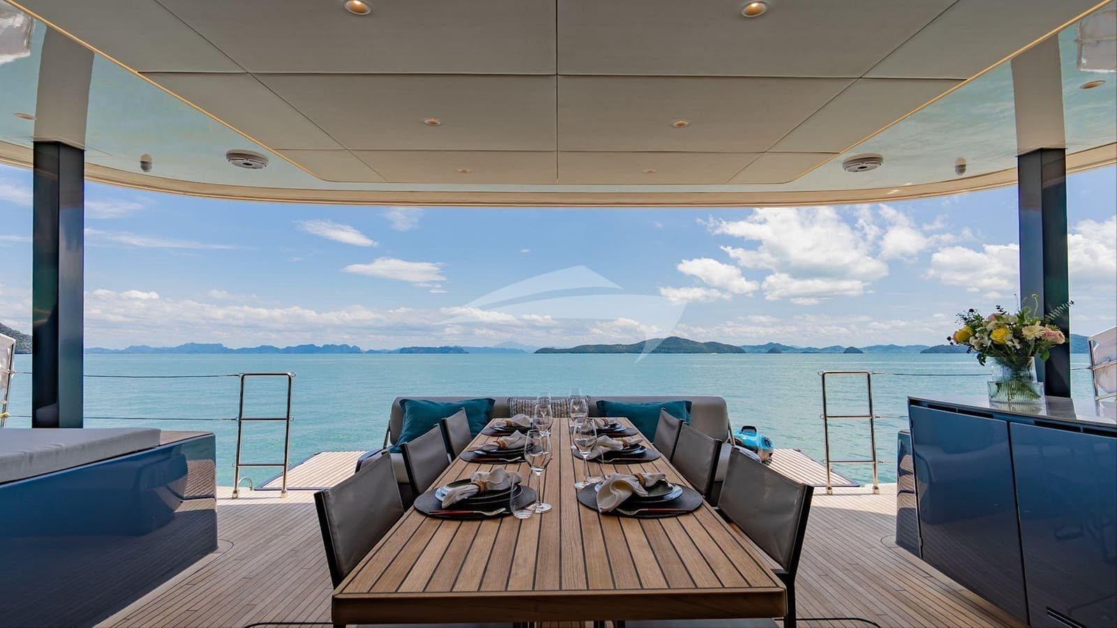 E-MOTION, photo from the yacht portfolio 9