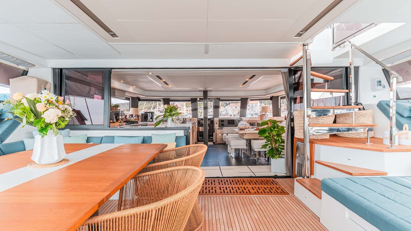 THE BLUE DREAM, photo from the yacht portfolio 8