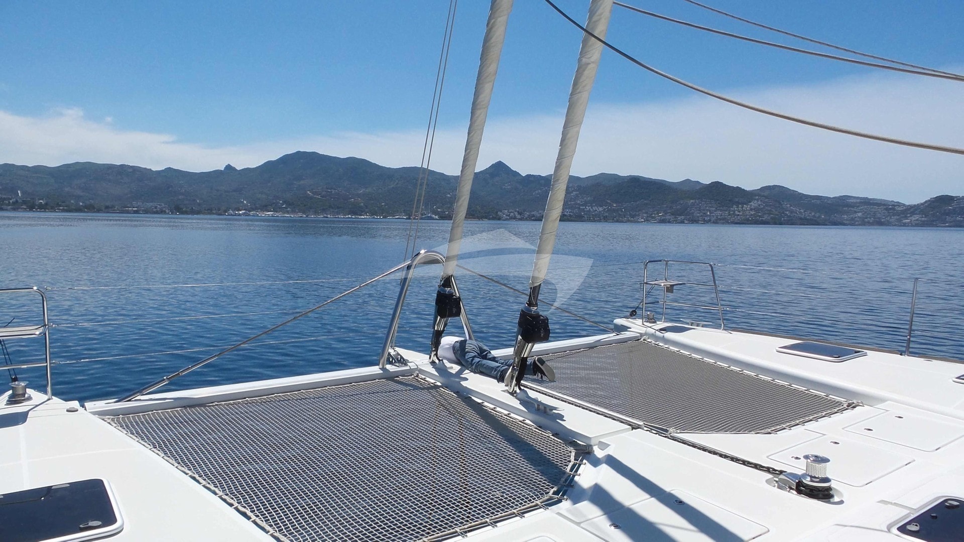 Foredeck with trampolines
