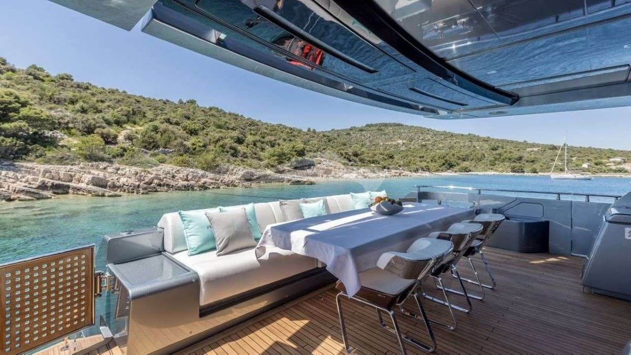 YOYITA II, photo from the yacht portfolio 15