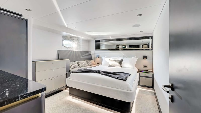 Queen Guest Stateroom
