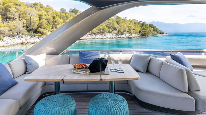Deck Dining