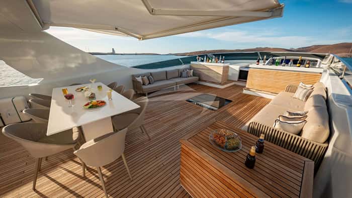 CADA UNO 35m motor yacht charter, photo 5