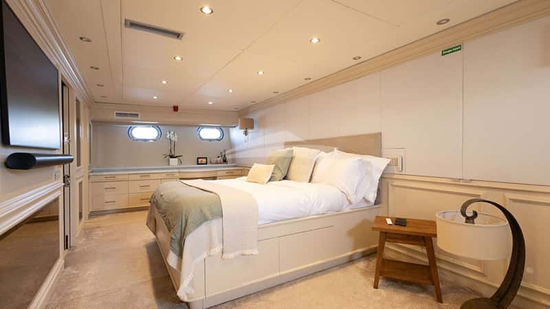 KOKOMO NIGHTS 48m motor yacht charter, photo 6