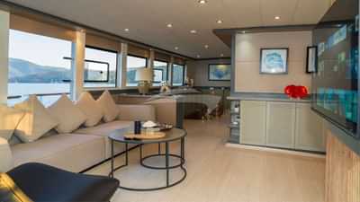 Albatros K trawler saloon