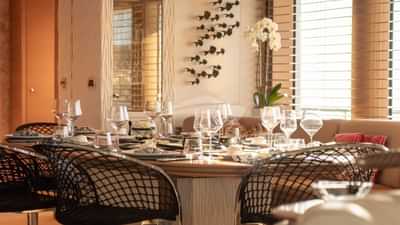 Main saloon fine dining