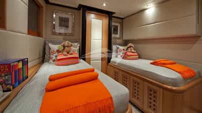 Twin Cabin