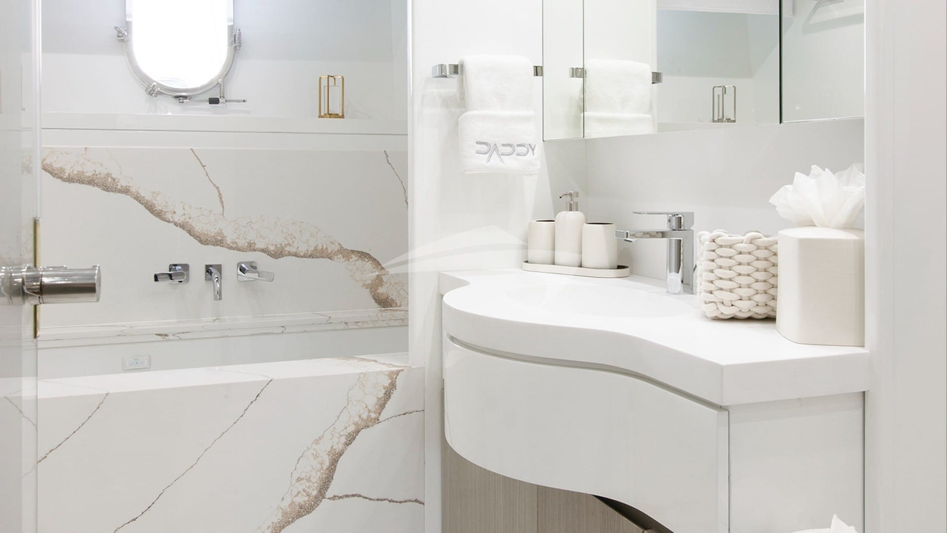 Master Bathroom Jacuzzi Tub
