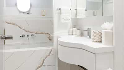 Master Bathroom Jacuzzi Tub