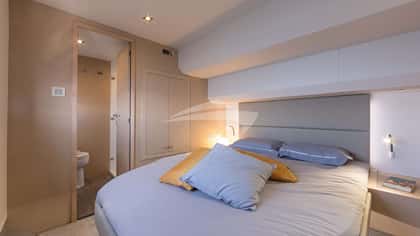 ENDLESS BEAUTY 13m motor yacht charter, photo 7