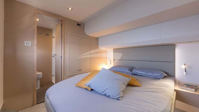 ENDLESS BEAUTY 13m motor yacht charter, photo 7
