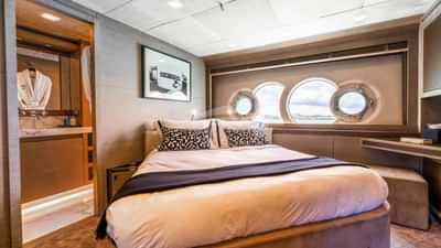 2 Mirroring VIP Staterooms