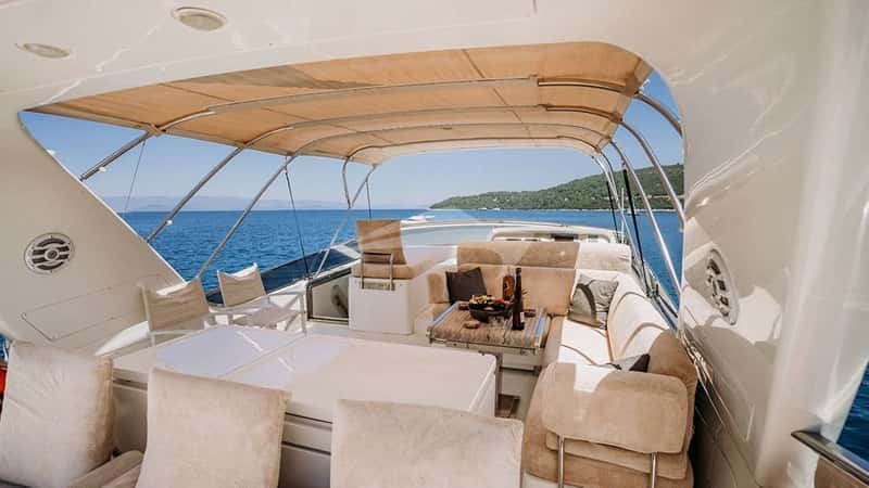 KUUM 23m motor yacht charter, photo 10