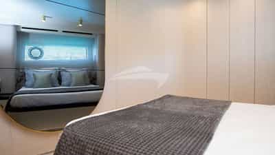 Guest cabin