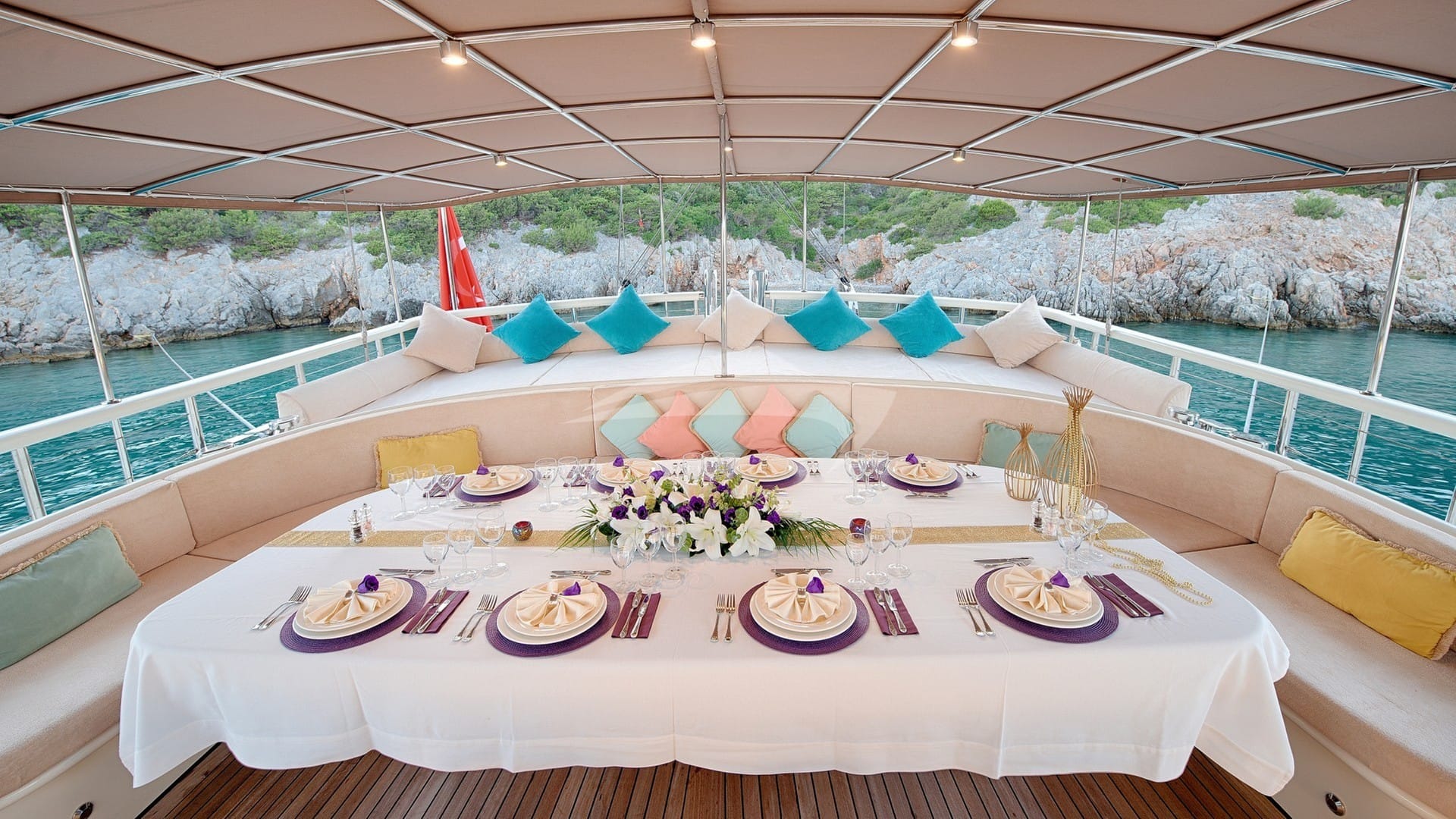 Deck Dining