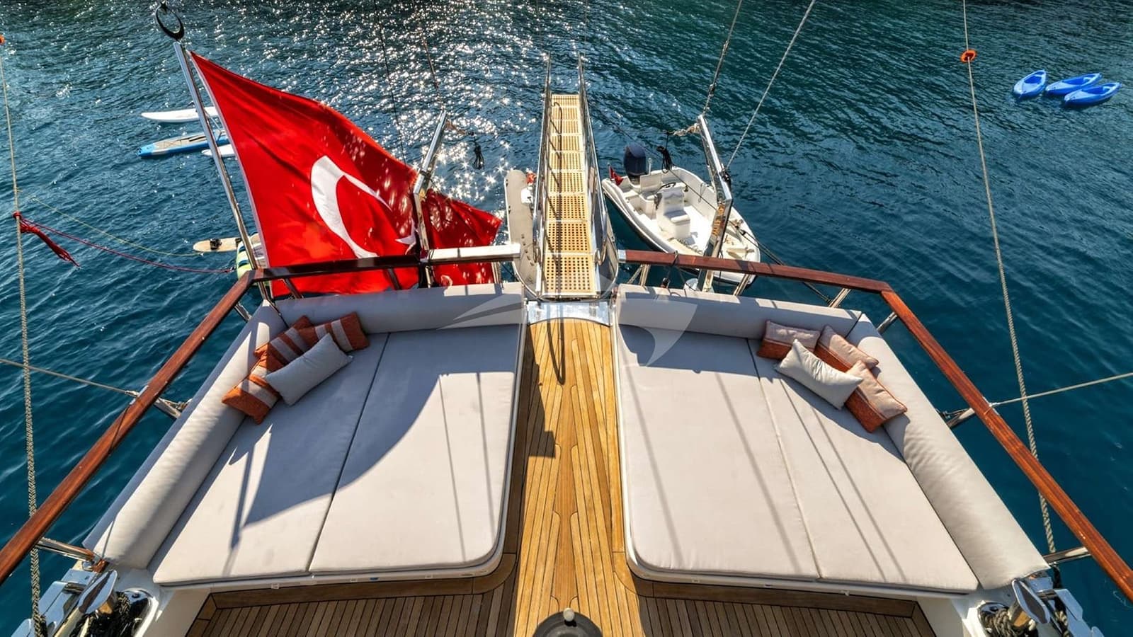 CAUSTIC, photo from the yacht portfolio 4