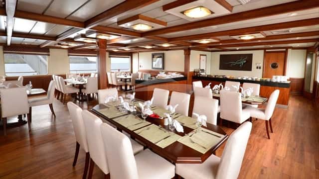 ELYSIUM yacht charter photo 3