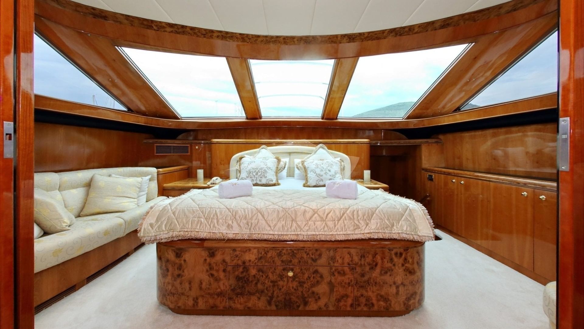 VIP Cabin