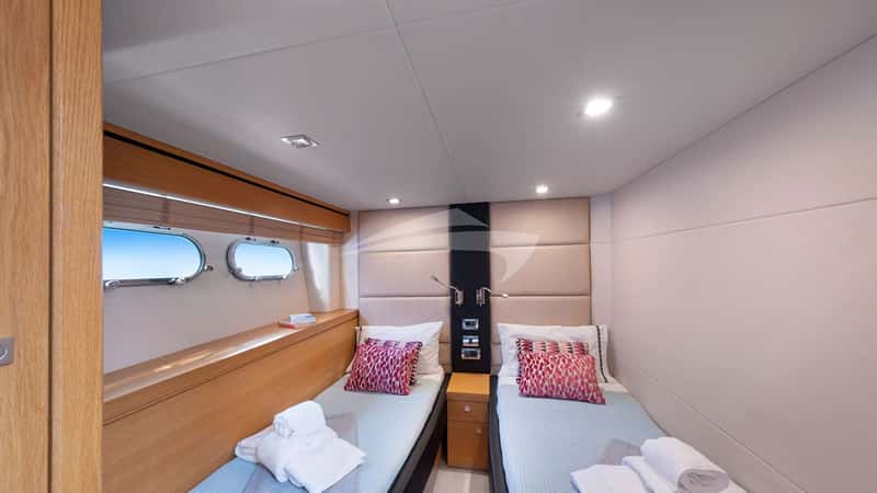POLPO 21m motor yacht charter, photo 8