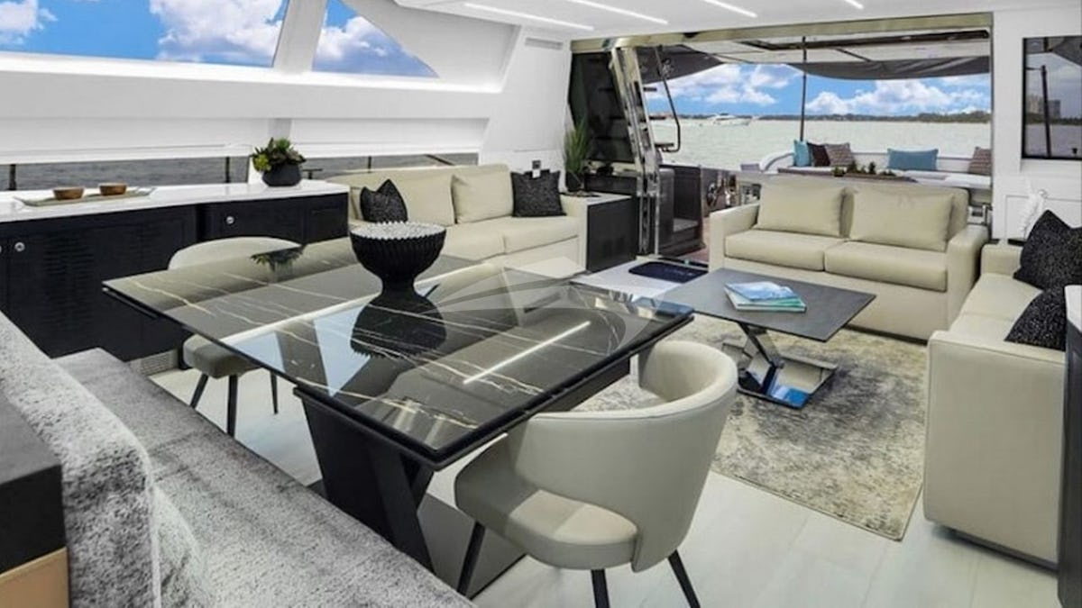 Saloon Saloon