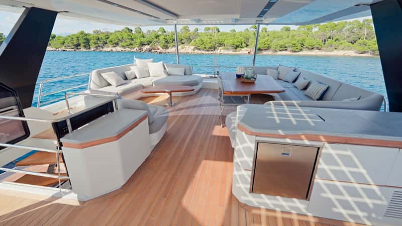 WINDKIND 24m sailing yacht charter, photo 3