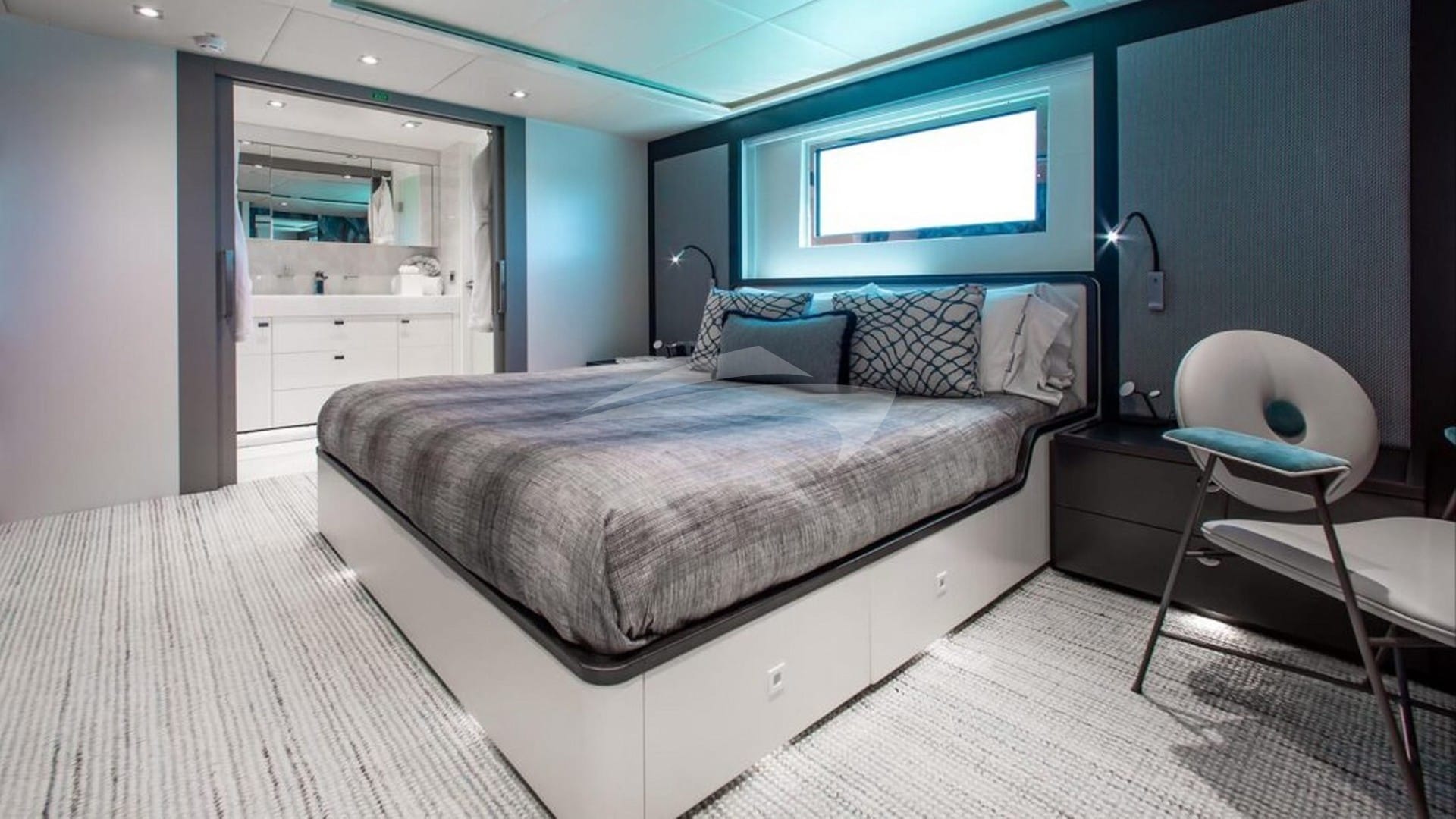 VIP Cabin