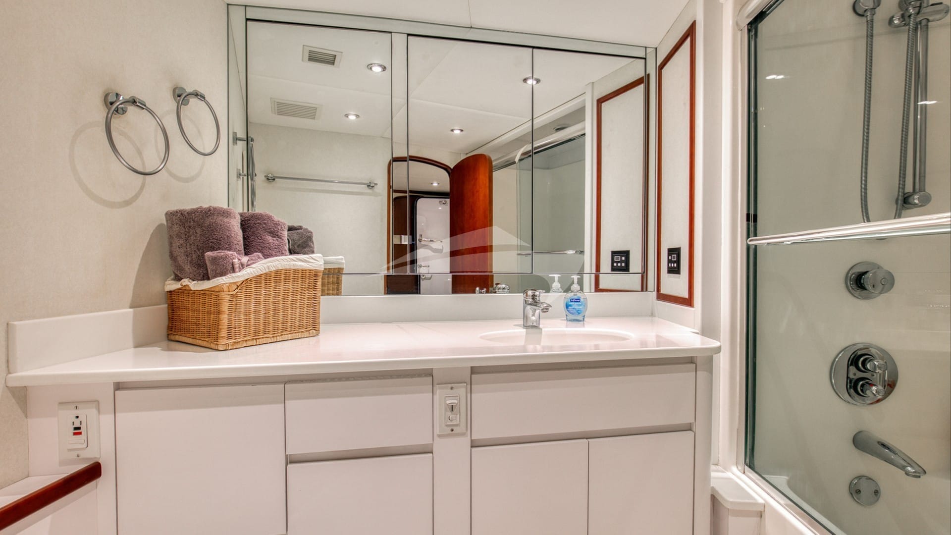 VIP Stateroom Head
