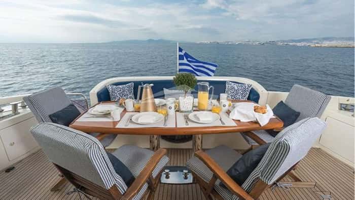 EVOLUTION 21m motor yacht charter, photo 2