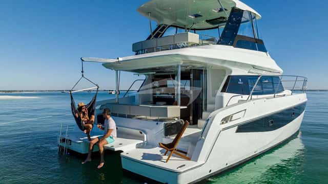 SEADUCTION yacht charter photo 4