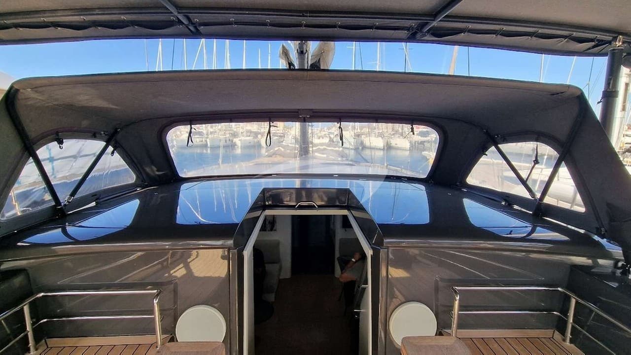YKNOT NOW, photo from the yacht portfolio 12