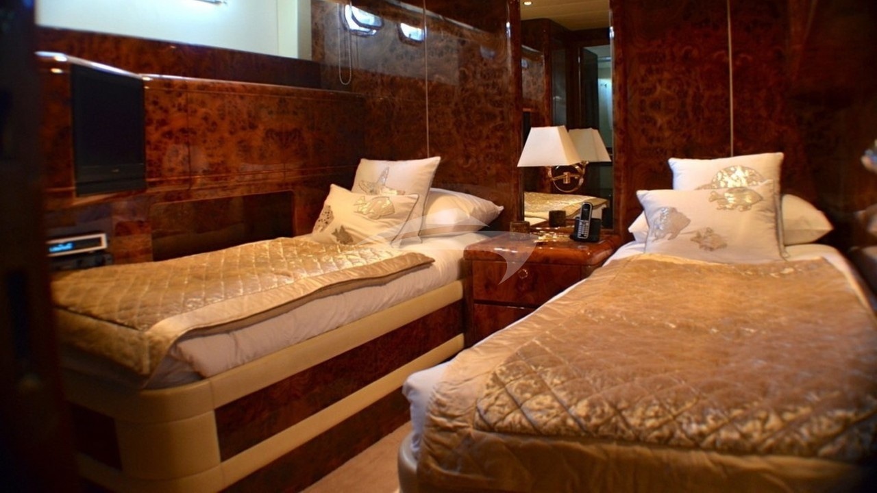 Twin Cabin