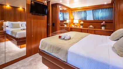 VYNO 27m motor yacht charter, photo 6