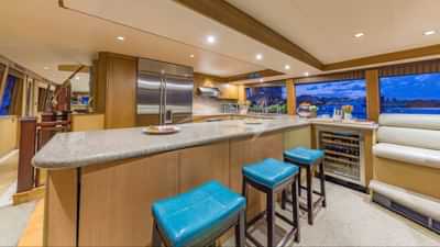 Galley / Country Kitchen