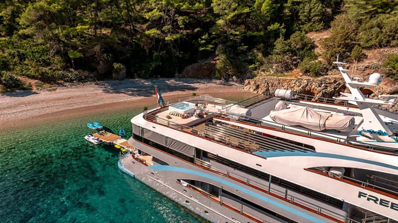 FREEDOM 48m motor yacht charter, photo 9