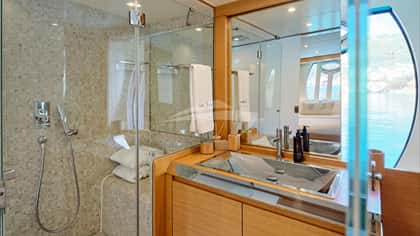 FOR EVER 25m motor yacht charter, photo 13