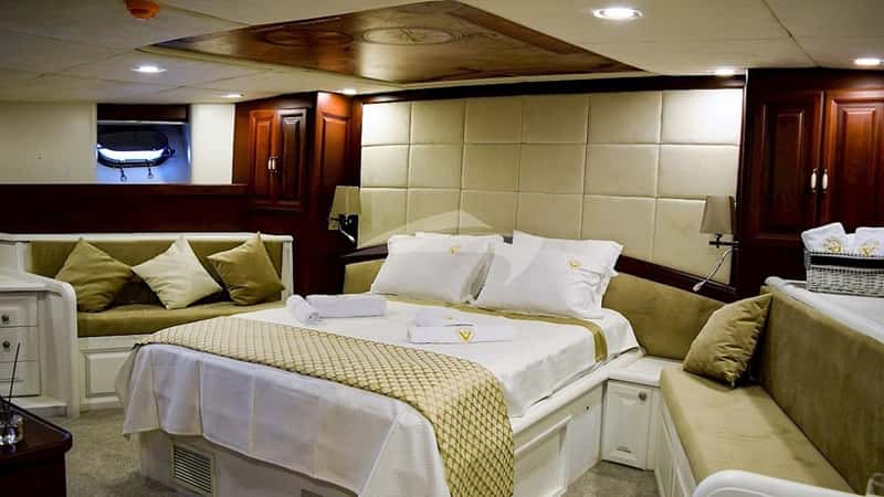 VIRTUOSO 35m sailing yacht charter, photo 9
