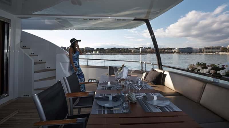 QUANTUM 28m motor yacht charter, photo 2