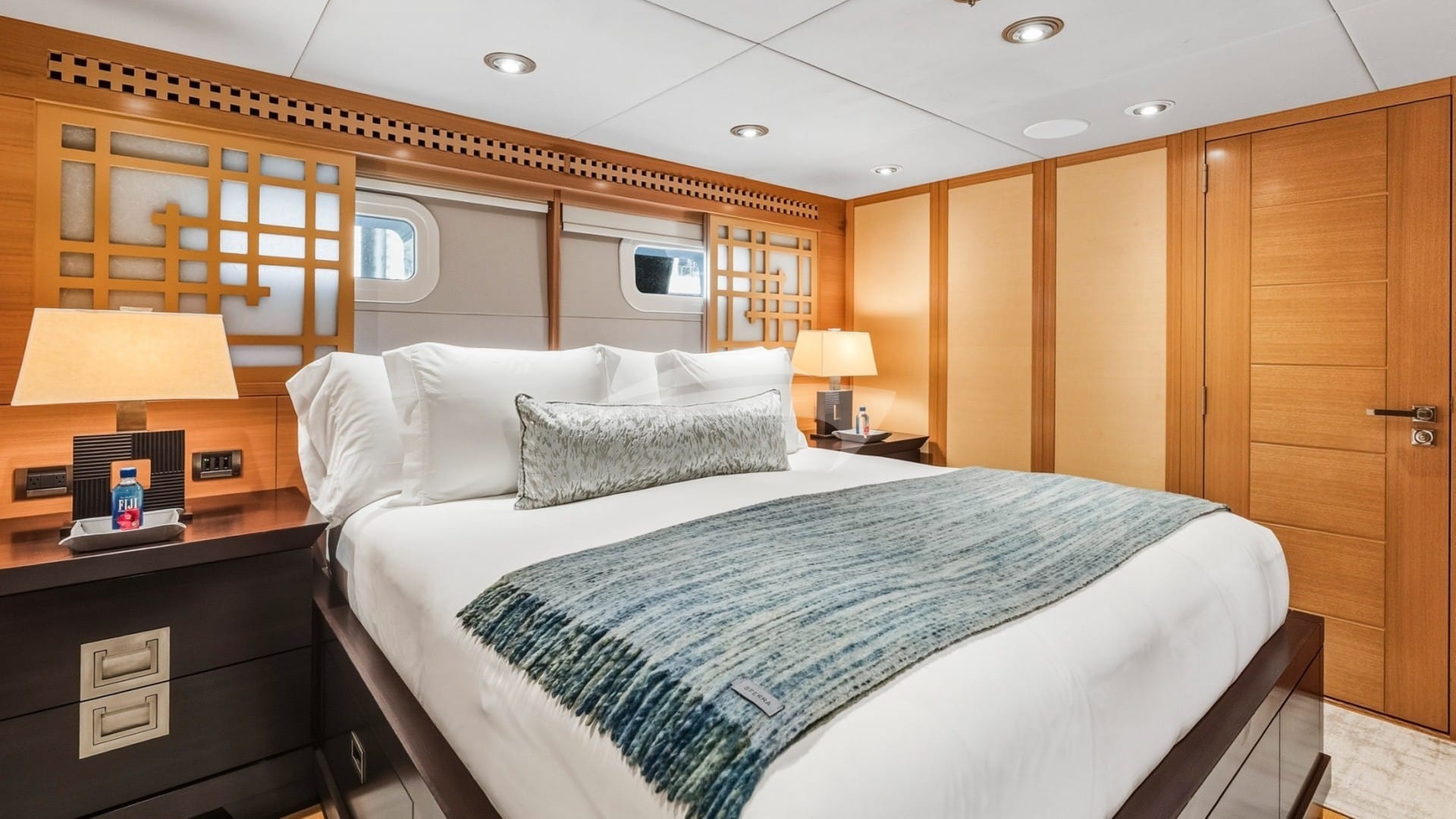 Port Aft Guest Stateroom