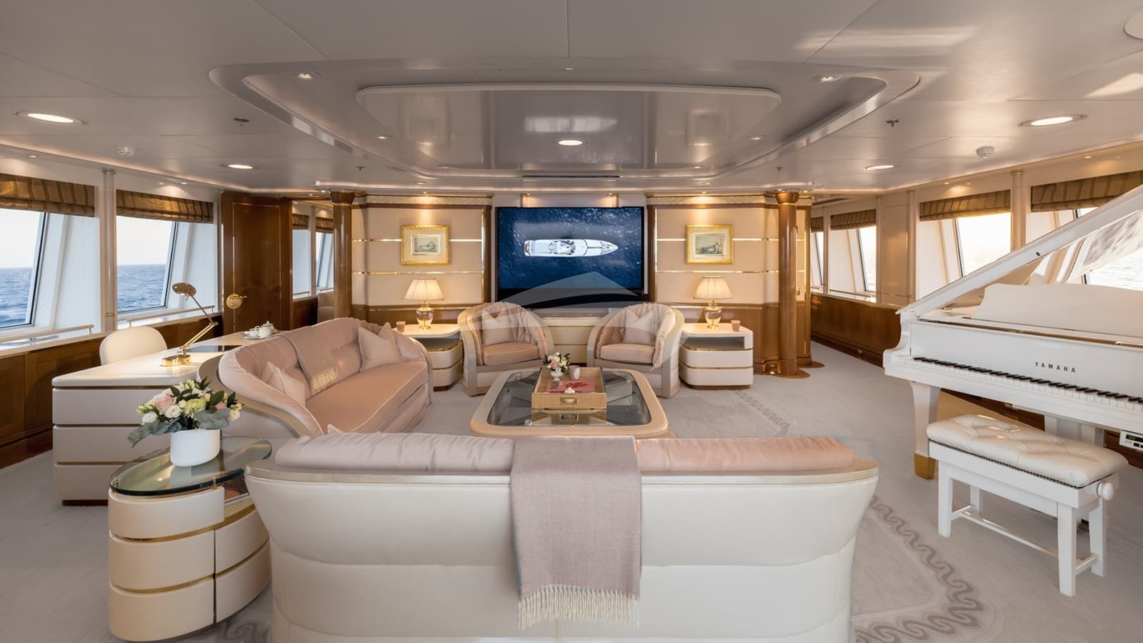 OLYMPUS, Aufnahme aus dem Yachtportfolio 20