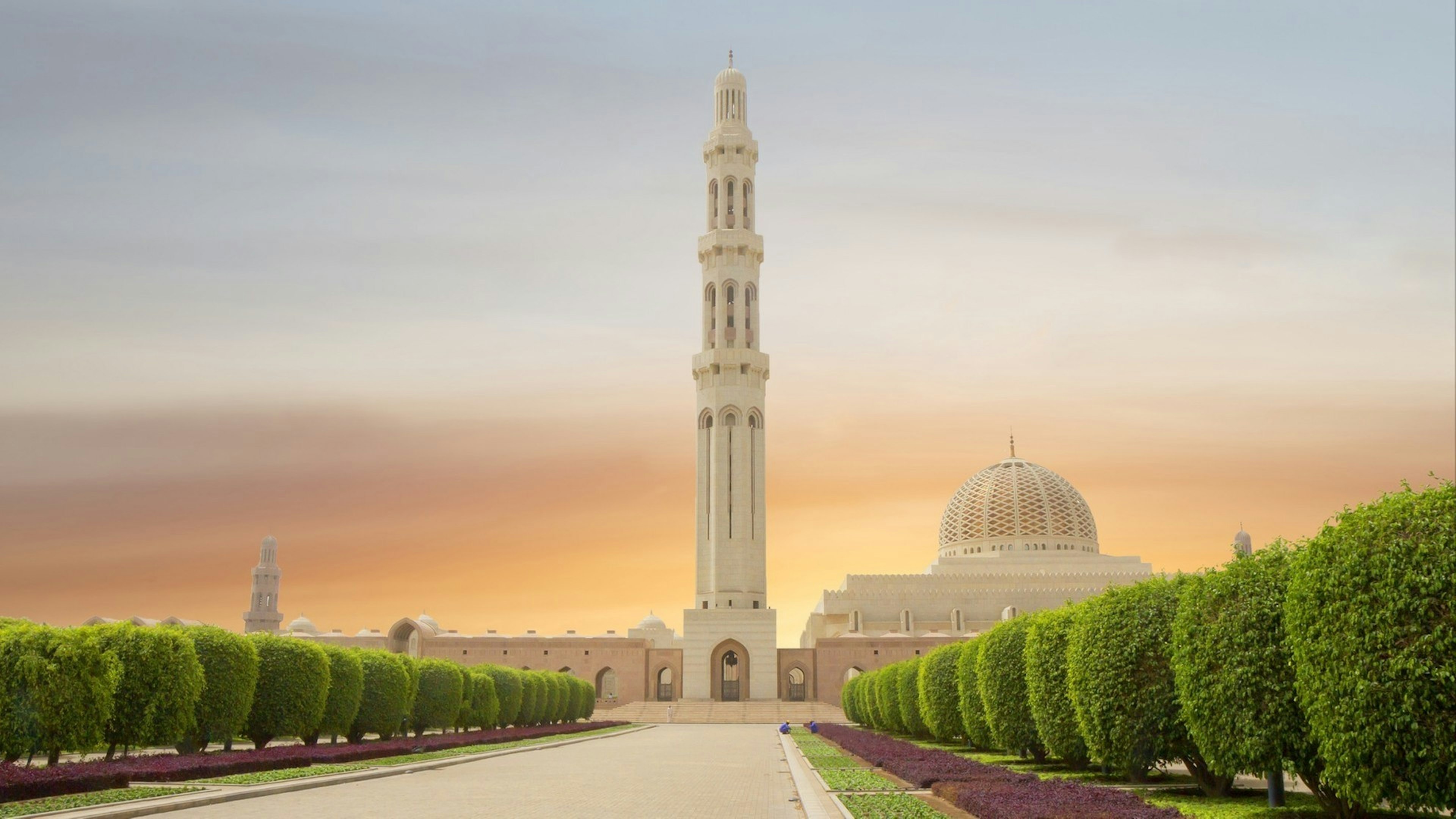 The Muscat mosque is the main active mosque of Muscat, Oman.