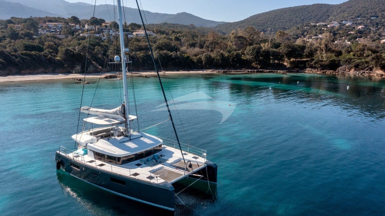 VIGILANT2 at anchor - stef-bravin