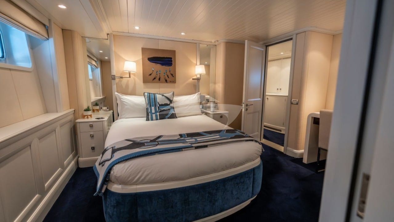 VIP Cabin