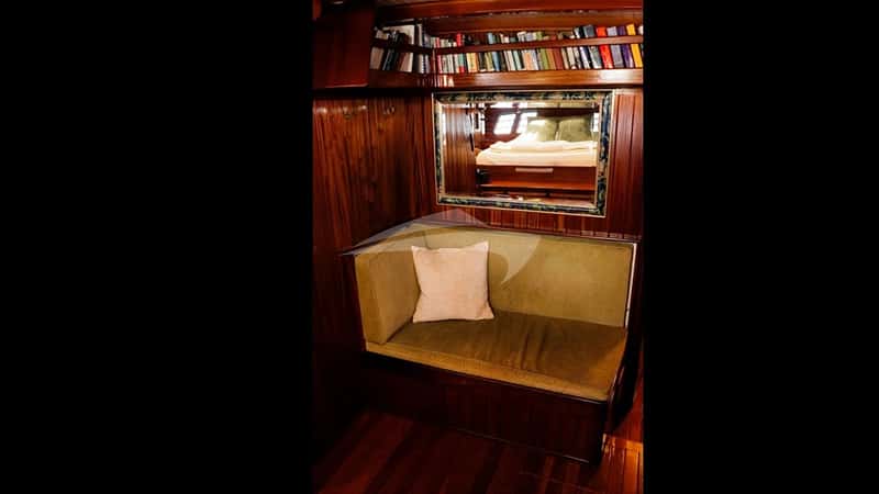 TREE OF LIFE 28m sailing yacht charter, photo 10